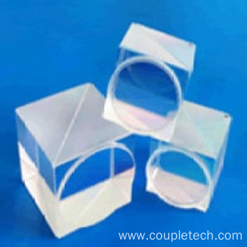 Optische isolator met hoge isolatie